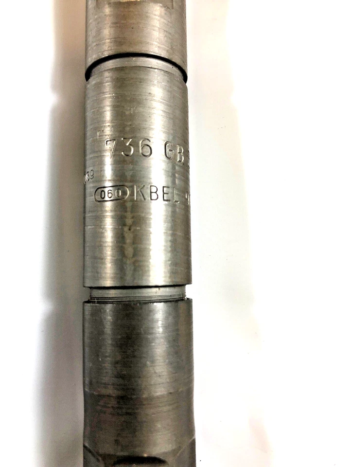 Reman MACK Injector 736GB333P8X BOSCH GERMANY 250 bar ALMOST GONE - Image 4 of 4