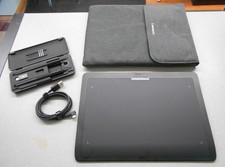 WOW  Xencelabs Pen Tablet Medium Wireless with 2 Pens Kit  READ