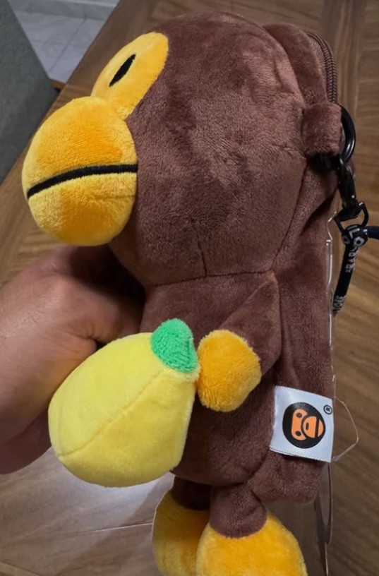 A Bathing Ape BAPE Baby Milo Banana Mobile Pouch Shoulder Bag - NWT 2026 thumbnail 7