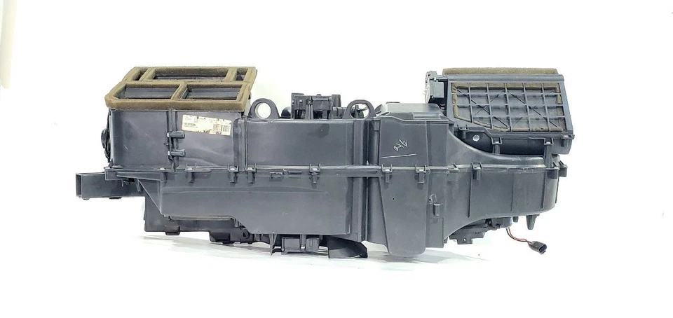 2003 2007 Hummer H2 OEM Complete Housing AC Evaporator with Blower 6.0L LQ4 - Image 4 of 4