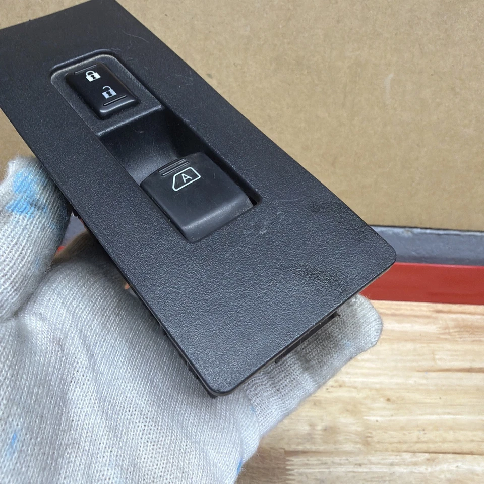 2004–2011 Nissan Titan Front Passenger Side Power Window Switch Control OEM Foto 2 de 4