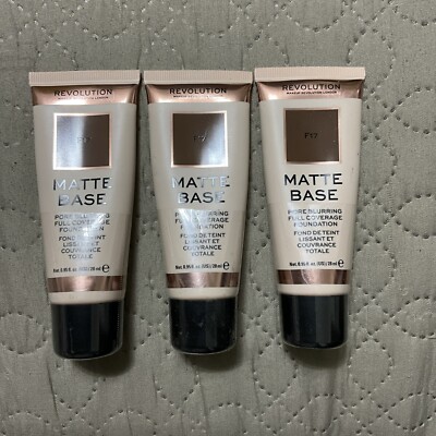 3x Revolution Matte Base Pore Blurring Full Coverage Foundation, F17