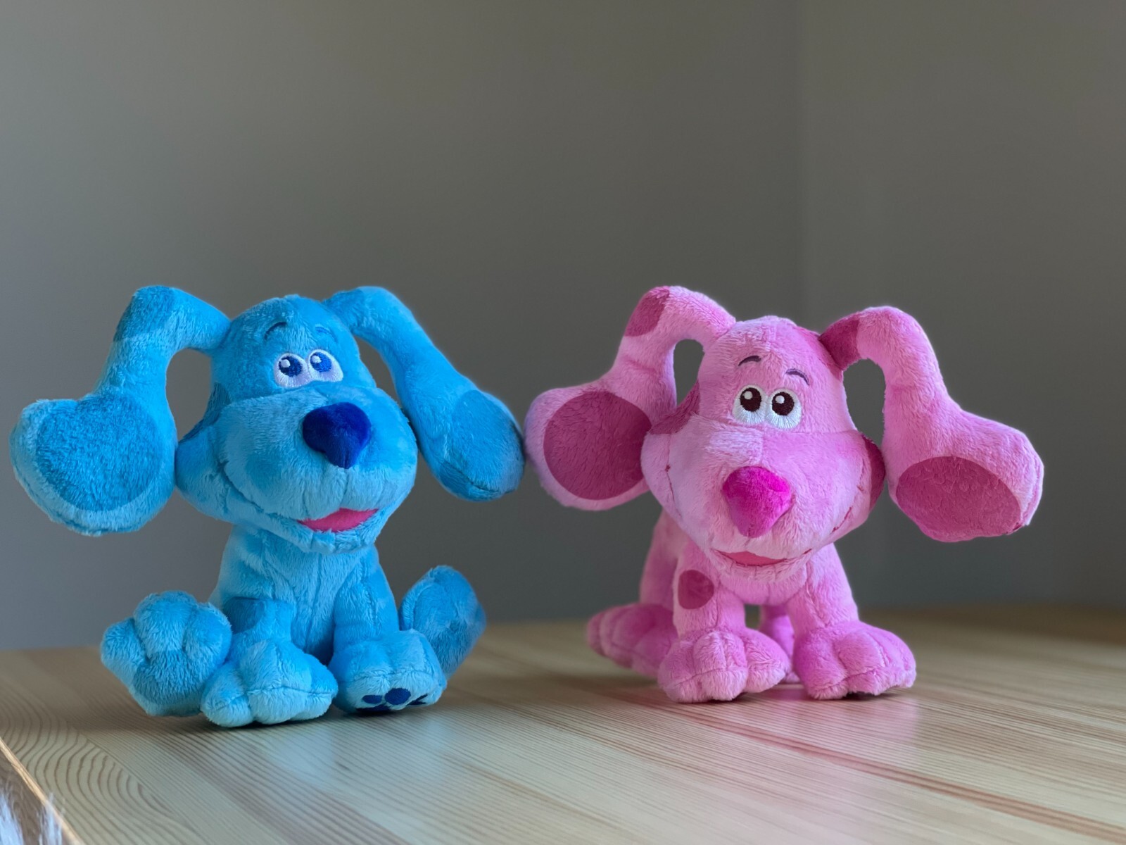 Just Play, Blue's Clues You! Beanbag De Felpa Azul Y Magenta