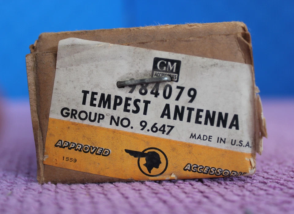 Antena Pontiac Tempest 984079 GM General Motors original de colección nueva en caja original años 60 Foto 3 de 4