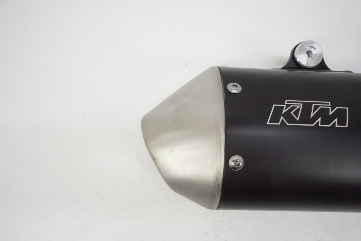 EMIS★韓国大人気 [24FW] WAPPEN POINT MUFFLER EMIS】韓国人気 EMIS WAPPEN POINT MUFFLER 限定 GIFT BOX入