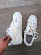 Nike Air Force 1 Low Top Sneaker Weiß Lila G...