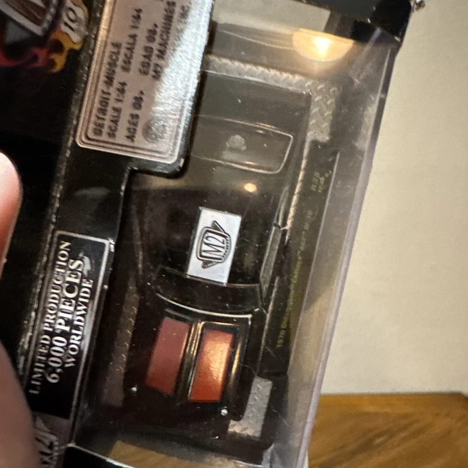 MÁQUINAS M2 1/64 1970 OLDSMOBILE CUTLASS 442 W-30 Foto 4 de 4