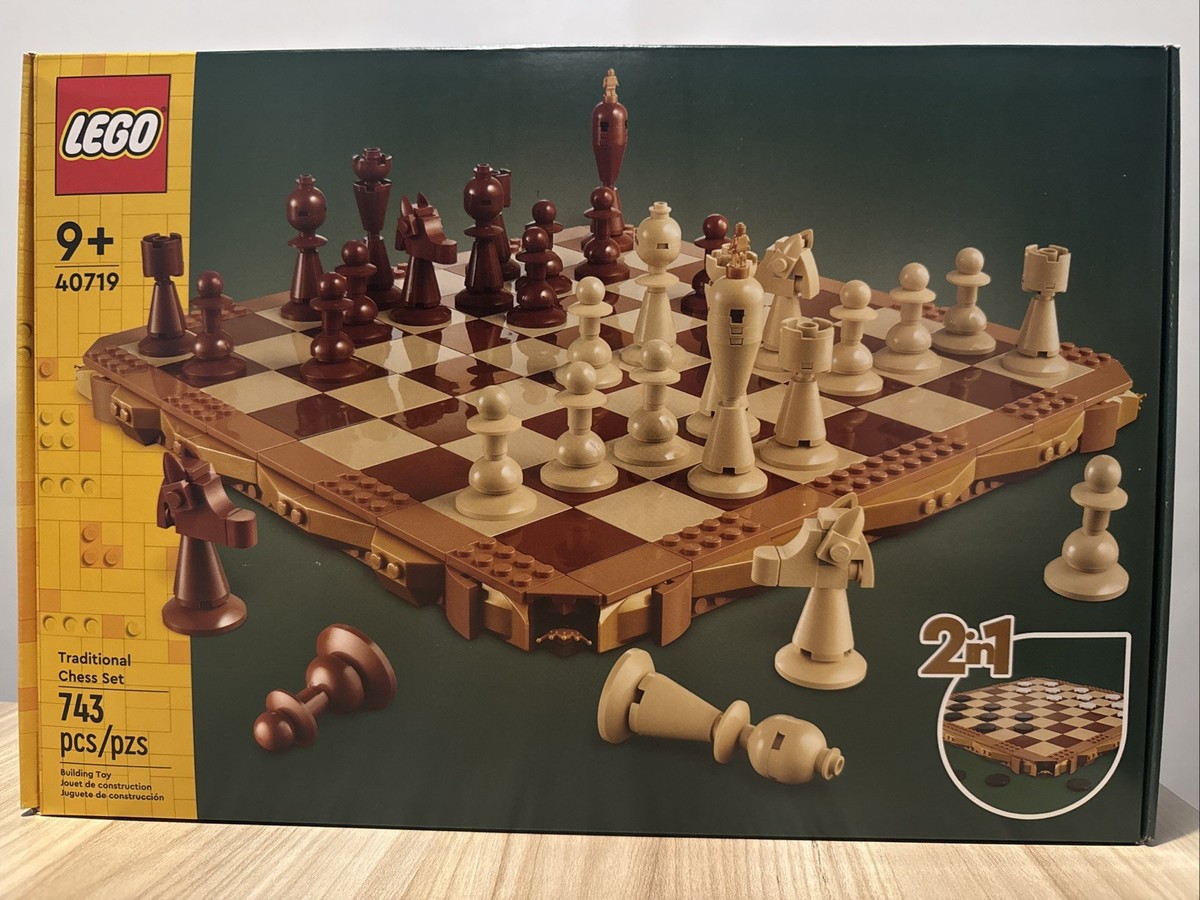 LEGO 40719 Traditional Chess Set (2 in 1 includes Checkers) NEW