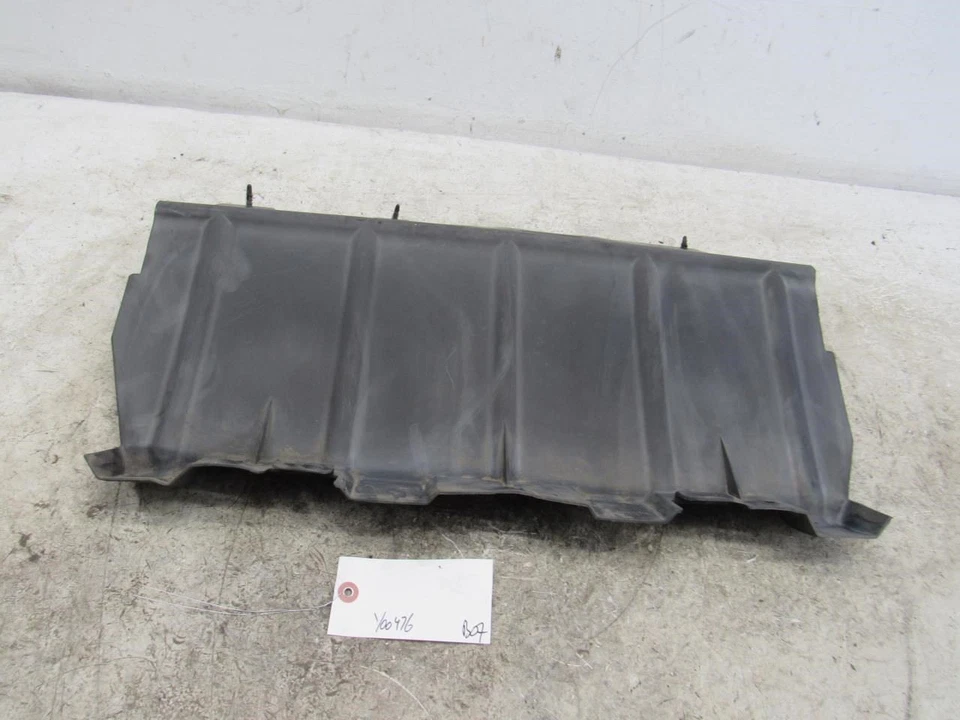 2000 Navigator radiator core support lower air deflector shield trim plastic - Изображение 3 из 4