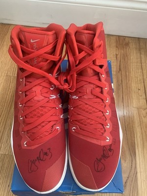 Nike Hyperdunk 2016 signed by Cj McCollum Size 12.5