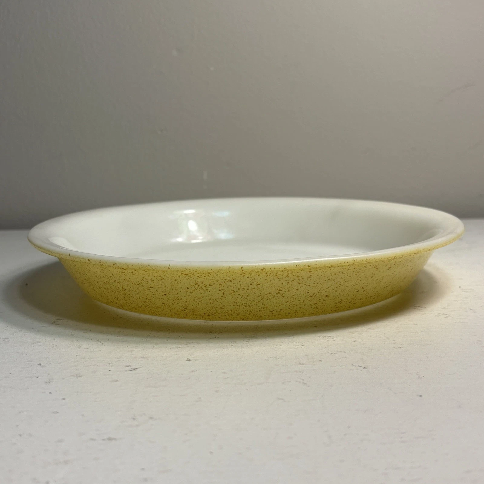 Vintage Pyrex Yellow Speckled Pie Dish Plate # 209 8 1/2"
Opens in a new window or tab