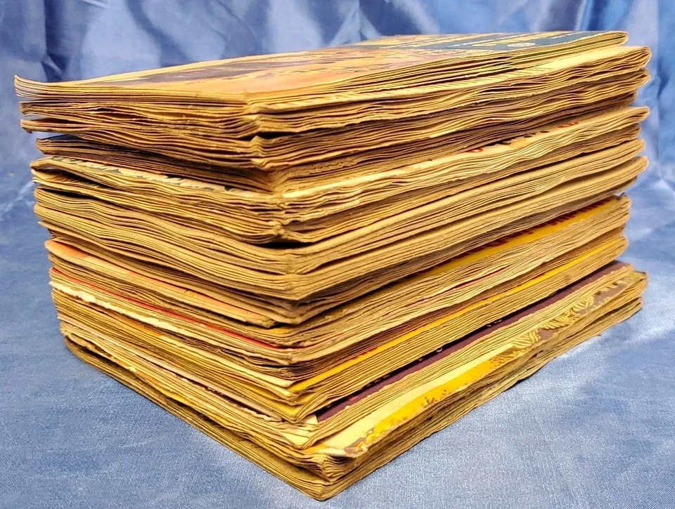 Wills Cigarette Card Albums Wild Flowers, animals,birds.... - Image 4 of 4