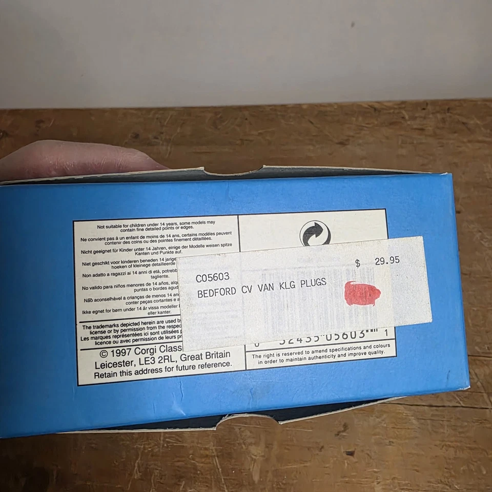 Corgi Classics die-cast model of a Bedford CA Van KLG Plugs 1997 Open Box - Image 3 of 4