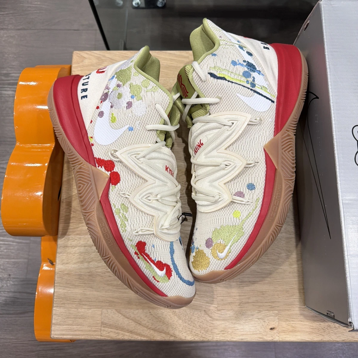 Las mejores ofertas en Nike Bandulu x Kyrie 5 Embroidered