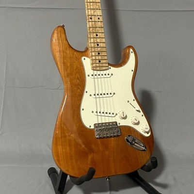 Vellvett Stratocaster + Fender Eric Clapton mod