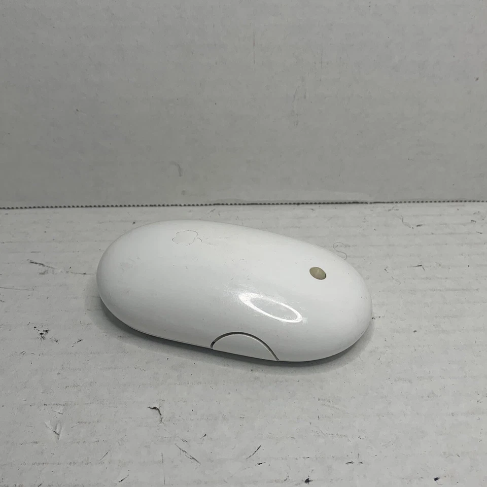 Apple Wireless Battery Operated Bluetooth Mighty Mouse WORKING Model A1197 - Image 2 of 4