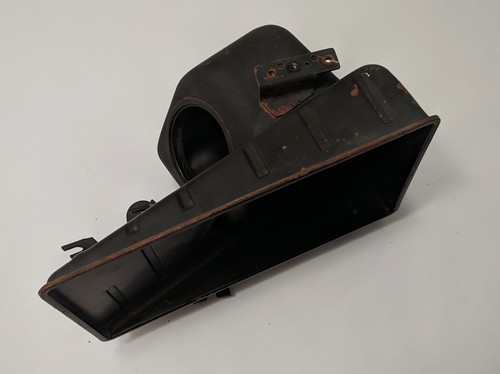 Genuine BMW E30 Air filter box top half 1288047 - Picture 5 of 6