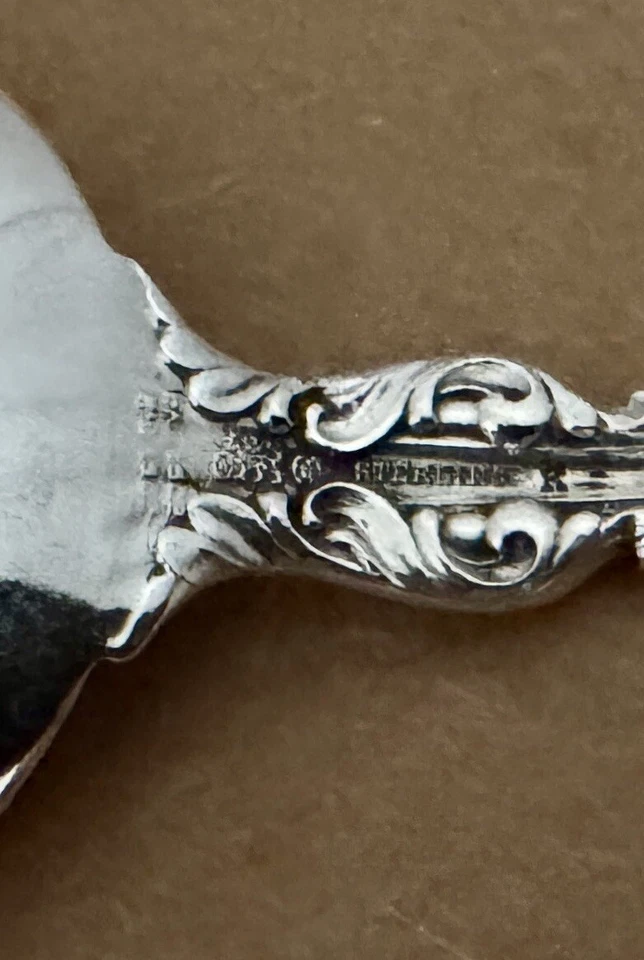 "CUCHARA GUMBO ESTERLINA WHITING MFG LILY 6 7/8"" PIEZA ANTIGUA Monograma F" Foto 4 de 4