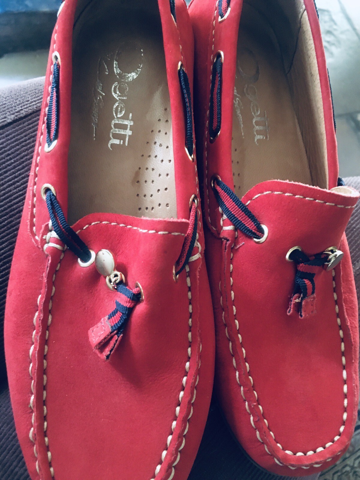 LADIES DESIGNER SHOES Ogetti by Carl Scarpa Red Suede Loafers. Size