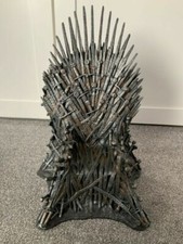 Dark Horse - Game of Thrones Iron Throne 18 R...