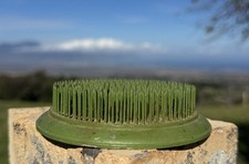 VINTAGE VOGUE METAL FLOWER FROG NO. 6 BY BEAGLE MFG PASEDENA CALIF Floral