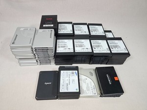 Konvolut /Joblot 136x SSD SATA 2,5" - SanDisk, Transcend, Intel, etc  32-256GB