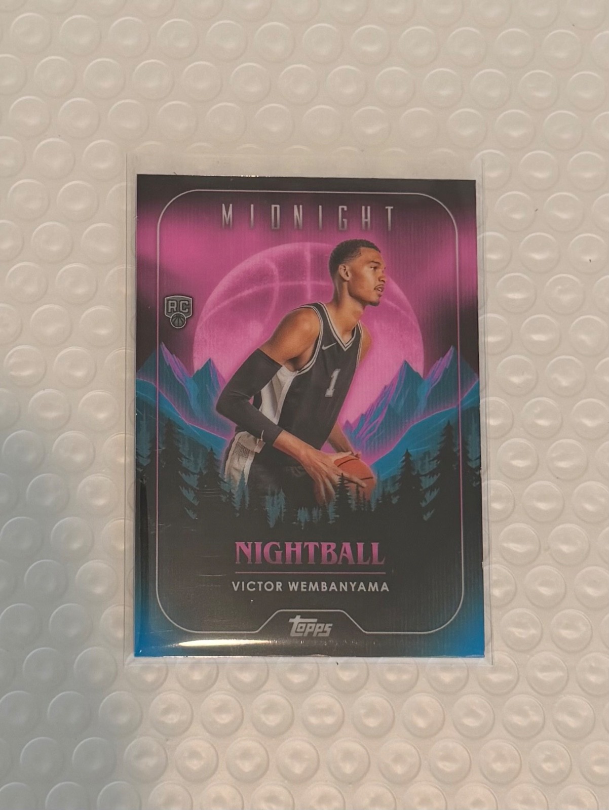 2023-24 Topps Midnight - Nightball Victor Wembanyama #NB-21 (RC)