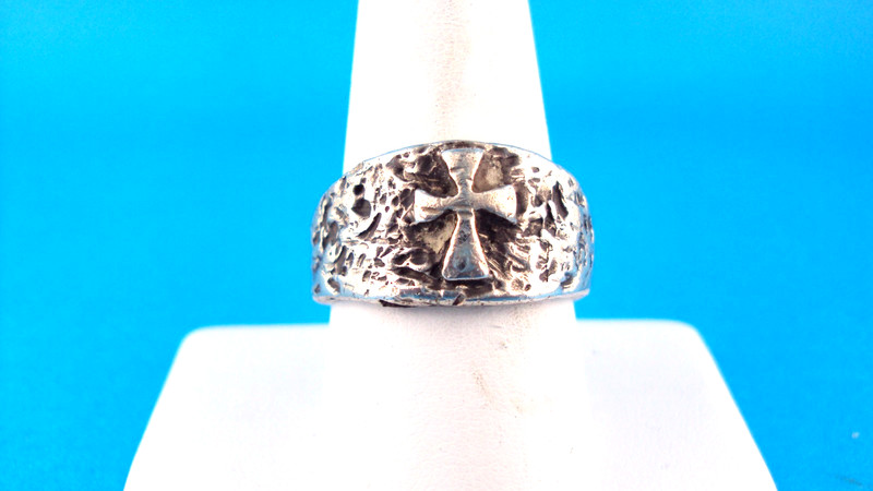 VINTAGE JAMES AVERY HAMMERED RUSTIC TEXTURED CROSS RING--RETIRED--SIZE 9