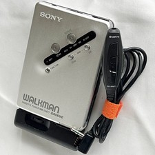SONY WM-EX677 1999 W/accessories Silver Walkman Cassette Player MIJ Tested