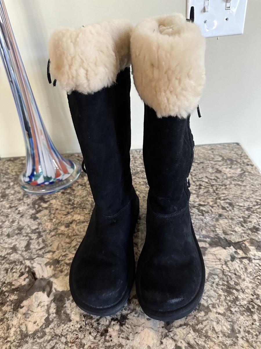 UGG Australia 5163 Upside Tall Suede Lace-Up Black Suede UGG Australia 5163 Upside Tall Suede Lace-Up Black Suede