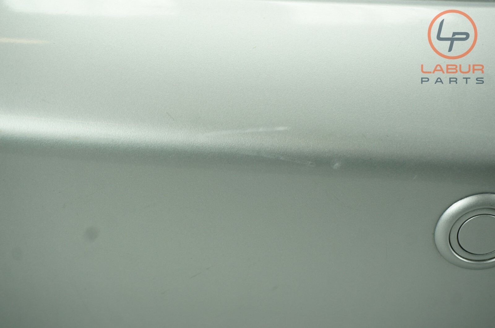 M139 03-08 Maserati Quattroporte Rear Bumper Cover w/ Parking Sensors BR104