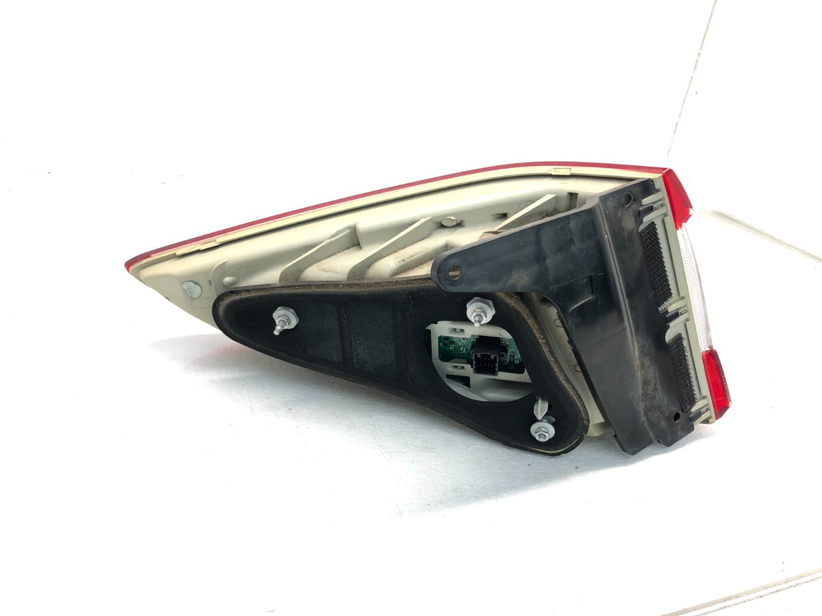2008-2012 MASERATI GRANTURISMO S M145 RIGHT PASS REAR TAILLIGHT TAILLAMP OEM