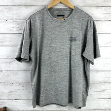 Patagonia daily shirt Large short sleeve Base layer Mountain Gray