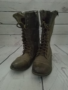 combat boots with plaid lining