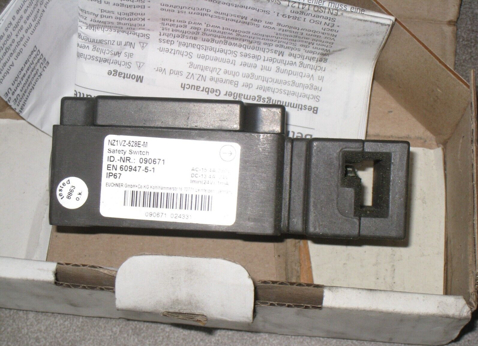 EUCHNER Sicherheitsschalter Typ NZ1VZ528EM, Safety Switch Nr. 090671