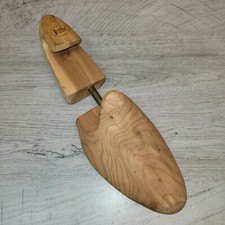 Wooden Shoe Keeper J M Size Medium Right Foot Only