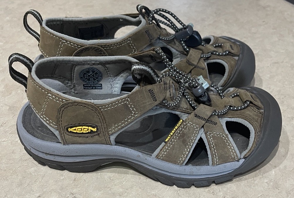 Keen Venice H2 Women's Size 5 Brown Sandals Outdoor Hiking Water Shoes