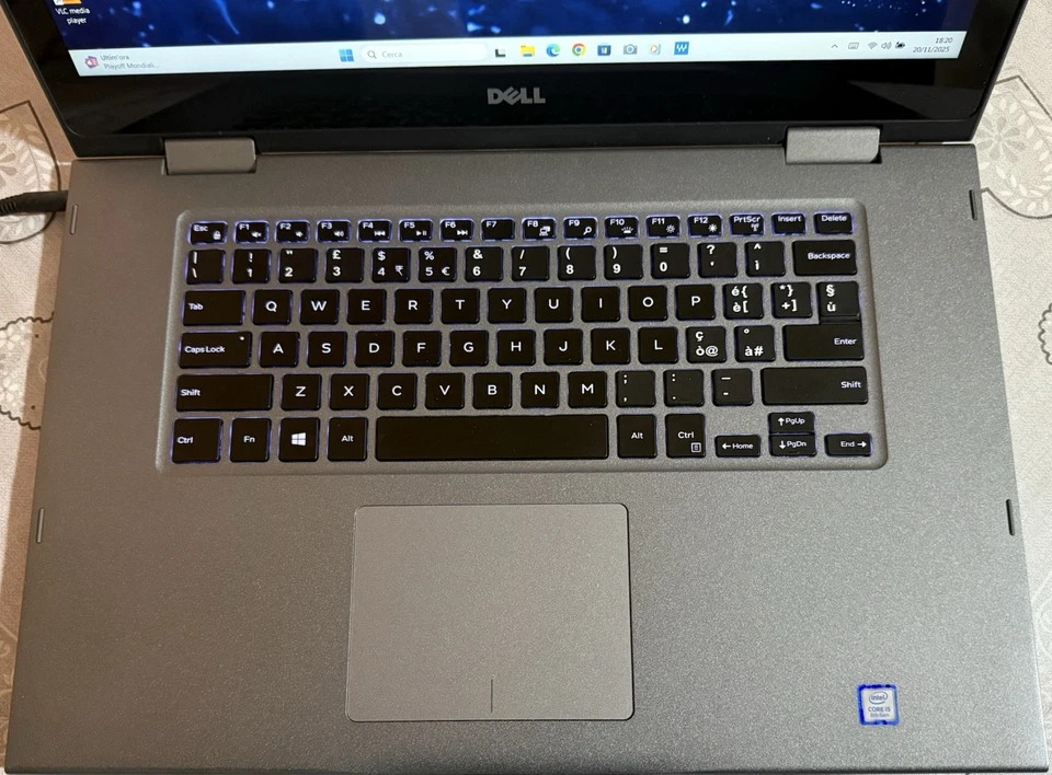 DELL INSPIRON 5579 2in1-15,6”FHD TOUCH-I5-8250U-SSD256GB-16GB RAM-TOP - Immagine 2 di 4