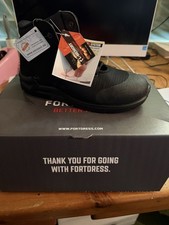 Safety Boots  UK3 ￼