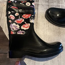 COACH Q8010 TRISHA II Black and Floral Canvas Rubber Rain Boots Size 6 B
