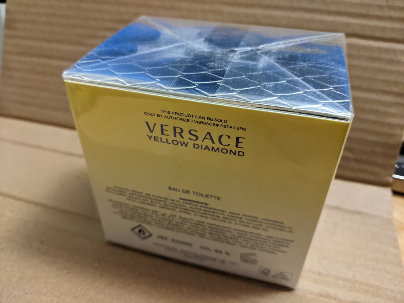 Versace Yellow Diamond Women's Eau de Toilette 50 ml. New, boxed