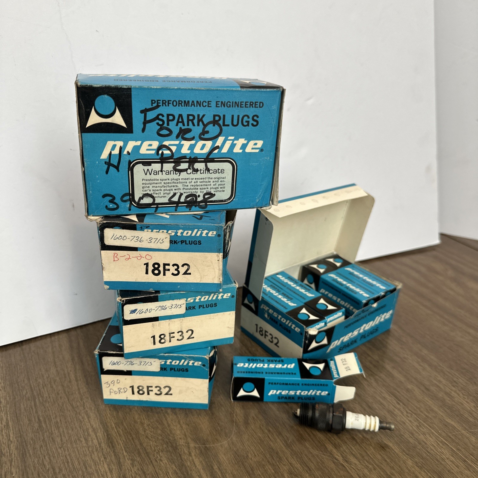 Vintage NOS 50 - Prestolite 18F32 Spark Plugs, Ford 390, 428.  