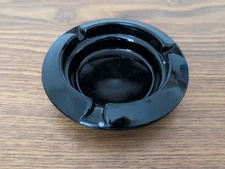 Vintage Black Round Glass Ashtray Glossy Finish Trinket Dish 4" 🚬