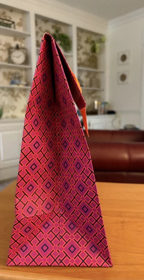 BOLSA DE REGALO Tory Burch Cierre con Solapa 12.25"L x 10.5"H x 5"W—Usada Usada en Excelente Condición Foto 4 de 4