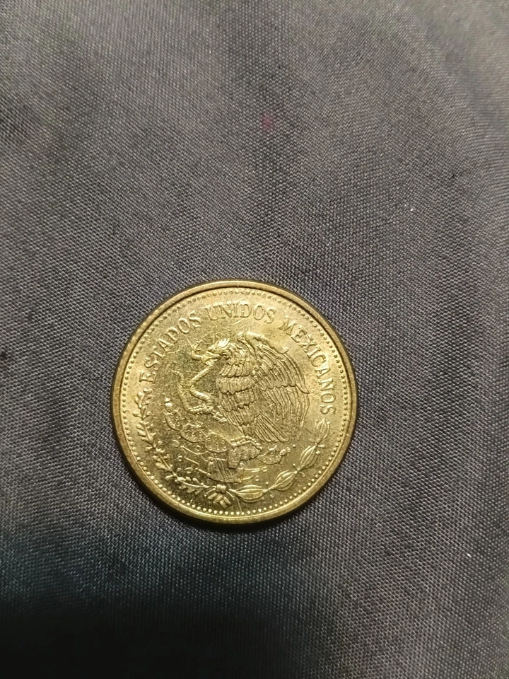 Moneda de 100 pesos mexicanos Venustiano Carranza 1984 rara Foto 2 de 2