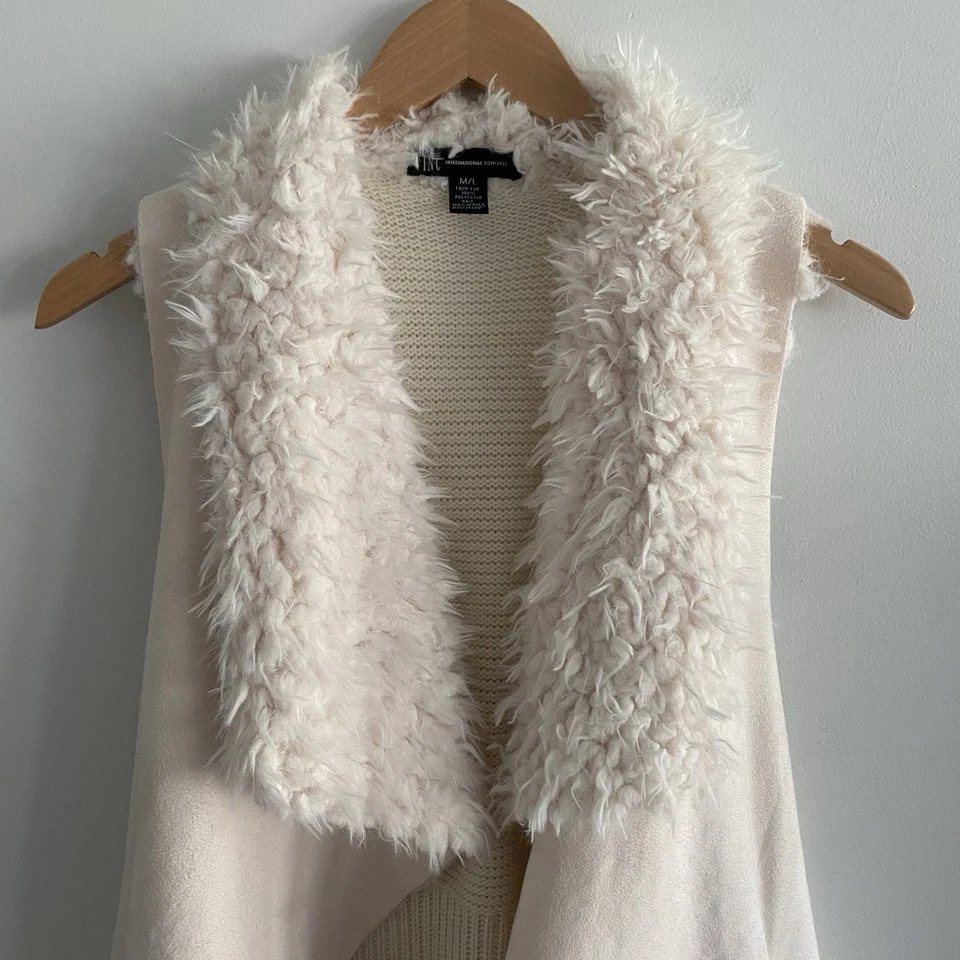 Chaleco de piel sintética INC International Concepts para mujer talla mediana grande crema marfil Foto 2 de 4