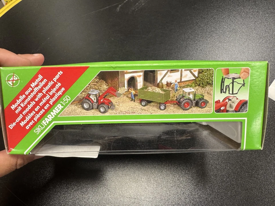 SIKU 1985 - modellino 1:50 - TRATTORE MASSEY FERGUSON CON CARICATORE FRONTALE - Immagine 4 di 4