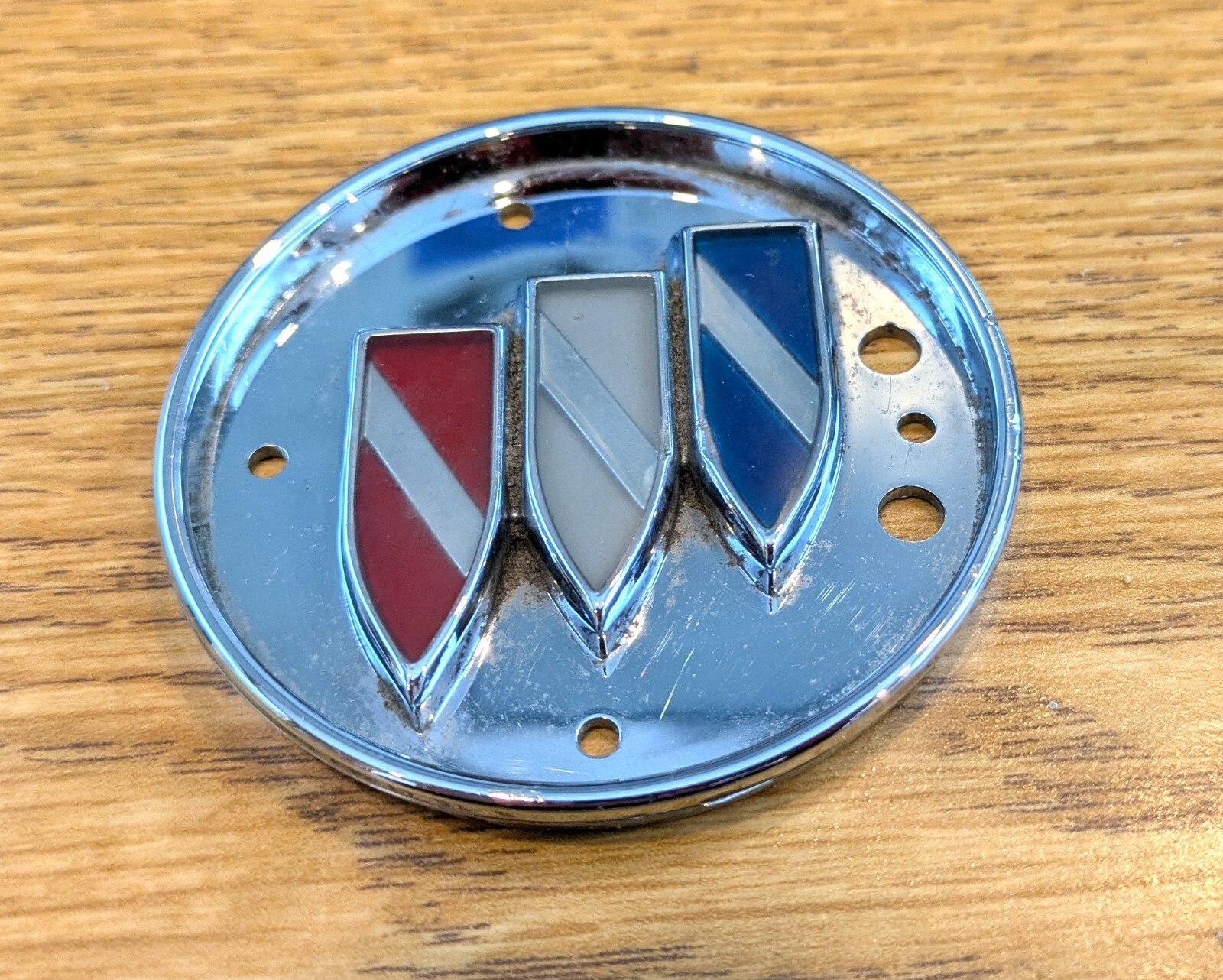 Vintage Buick Wheel Center Cap Emblem Insert