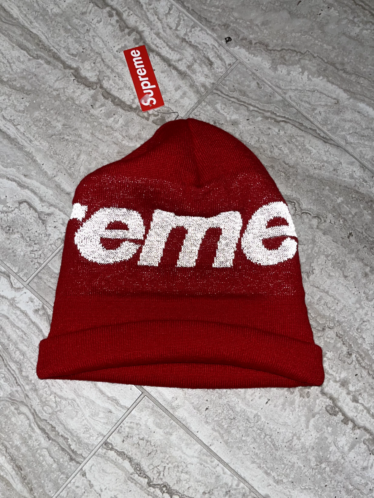 FW18 Supreme 3M reflective Big Logo Red Beanie never used