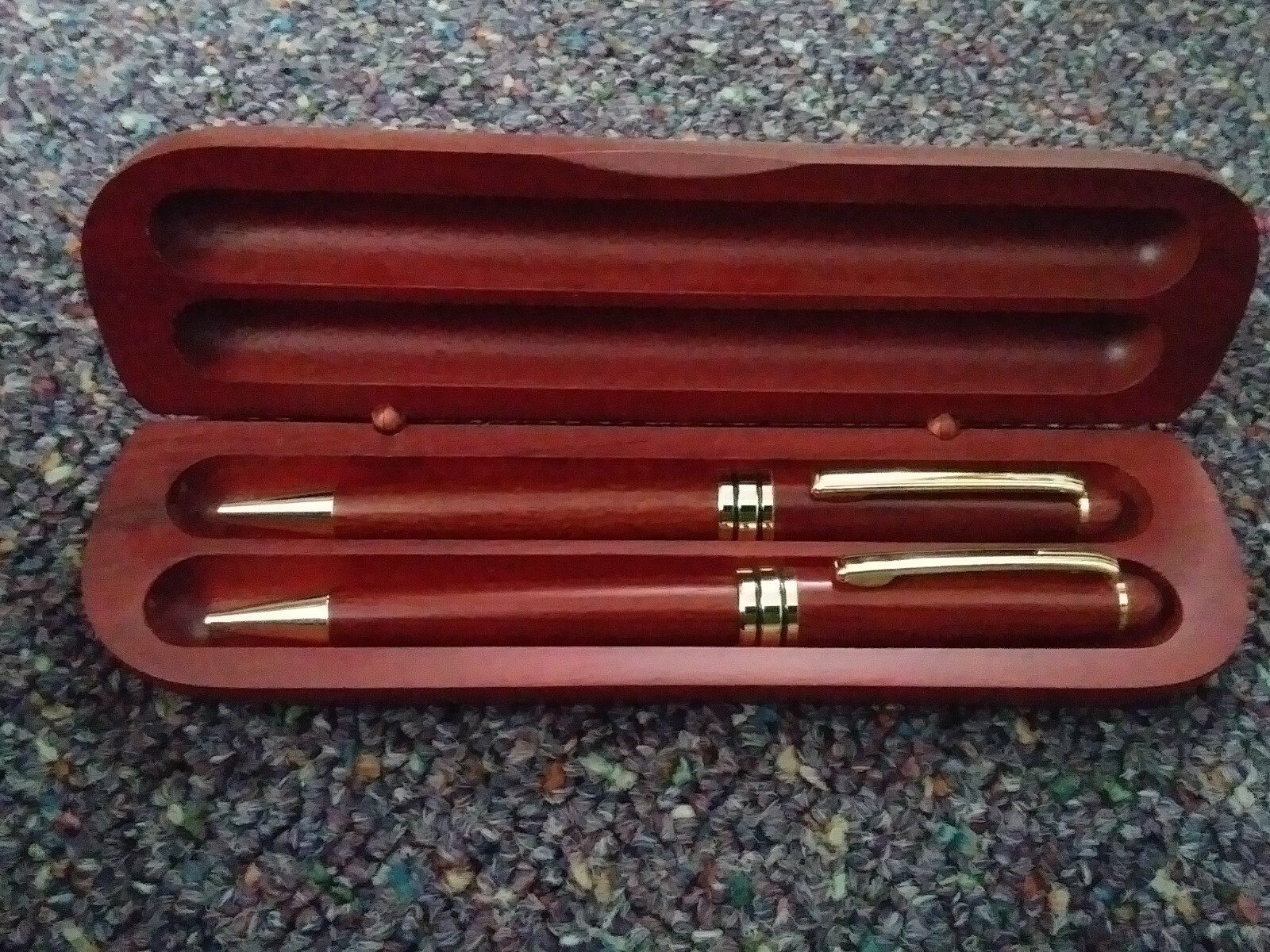Set W Case  (wfb2) Free Engraving